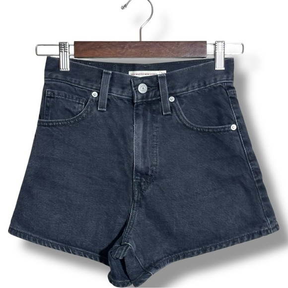 Levi's Classic High Waisted Dark Gray/Black Lightly Distressed Denim Mom Shorts - Picture 6 of 15